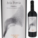 Avia Pervia Primitivo Podere 29ポデーレ ヴェンティ ノーヴェ （詳細はこちら）土着品種のプリミティーヴォ100％から造られたワインです。収穫は酸化を防ぐため、気温の低い早朝に行います。発酵は、温度コントロールされたタンクで、定期的にルモンタージュしながら行います。澱引きし、ステンレスタンクで6ヶ月熟成させます。紫がかった濃いルビーレッド。豊かな赤い果実の濃厚なアロマ。口に含むと非常に調和がとれ、やわらかで心地よい飲み口です。750mlプリミティーヴォイタリア・プーリアプーリアIGT赤他モールと在庫を共有しているため、在庫更新のタイミングにより、在庫切れの場合やむをえずキャンセルさせていただく場合もございますのでご了承ください。株式会社稲葉無農薬自然派プリミティーヴォ「アヴィア ペルヴィア」ピュアでしなやかな果実感！優しい酸との美しいバランスアヴィア ペルヴィア プリミティーヴォ ポデーレ ヴェンティ ノーヴェAvia Pervia Primitivo Podere 29商品情報ルカマローニ誌で97点をたたき出した「ジェルソネーロ」で有名なプーリア随一の生産者、ポデーレ29が満を期してリリースしたのがアヴィアです。ワイン名はラテン語で「可能だと信じれば、不可能なことは何もない」意味で、ラベルは鳥が飛び立つイメージから造られています。栽培は認定こそありませんが、無農薬であるビオディナミ農法が取られていて、化学肥料は使用せず、病気になっても、銅や硫黄は使用しません。発酵も自然酵母によるものです。プリミティーヴォのピュアでしなやかな果実感が綺麗に表現されています。口当たりは滑らかで全体のバランスを優しい酸味が、品良く取りまとめています。この価格帯では非常に優れた品質を誇るプリミティーヴォです。【受賞歴】ルカ マローニで93点(2020)、ルカ マローニで93点(2019)、ルカ マローニで93点(2018)生産者情報ポデーレ ヴェンティ ノーヴェ Podere 292007年に設立、2010年から輸出を始めた、まだ新しいワイナリーです。プーリア北部、フォッジャ県チェリニョーラのボルゴ トレッサンティで、パオロ マッラーノと息子のジュゼッペによって営まれています。祖父の代まではオリーヴの生産を、父の代は野菜を作っていました。所有する畑は23haで、葡萄以外にオリーヴ、小麦粉やジャム作りのための果実を作っています。プーリアの土着品種にこだわり、古代品種のフィアーノ ミヌートロを1ha、ネーロ ディ トロイア（別名ウーヴァ ディ トロイア）を4haで栽培しています。「プーリアは大量生産で質の低いものが多い。自分達は、デリケートで難しい葡萄品種を使い、他の人のやっていないワインを造りたい。」と語ります。収穫の1ヶ月前に畑で選別を行います。収穫は全て手摘みで、年によって異なりますが、白は9月20日頃、赤は9月末から10月初旬に行います。販売先はほとんどがイタリア国内で、ローマが中心となっています。Podere 29の名前の由来は、第1次世界大戦後、退役軍人に土地の貸与が行われた際、ここが29区画目のPodere（農場）だったためです。そして、ワインの名前になっています。ラベルの木は桑で、Gelsoも桑の木という意味です。祖父が別の場所に土地を持っていて、そこにあった桑の木が枯れそうでした。それを、今カンティーナのある場所に移したら元気になったので、再出発という意味も込め、カンティーナのシンボルとしました。