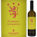 Traminer Aromatico Antonuttiアントヌッティ （詳細はこちら）『　一世紀にわたりフリウリ・グラーヴェのテロワールを表現し続ける生産者　　』1921年にイグナチオ・アントヌッティ氏によって創立されて以来家族経営のスタイルを貫いており、現在はイグナチオの孫娘アドリアンナとその夫リノを中心に、夫妻の3人の子供達−長男ニコラと次男リカルド、長女のカテリーナの家族全員がワイナリーの経営に関わっています。ワイナリーはウーディネから車で15分程の所にあるコッロレード・ディ・プラート地区にあり、畑はフリウリ・グラーヴェ地区の中央部に3ヶ所、約52haを所有しています。 北側のバブドウはソフトプレス後、低温浸漬。ステンレスタンクで発酵・熟成。ドイツ、オーストリア、アルザスに比べるとドライで、食事と合わせやすいゲヴュルツトラミネールです。ドライフラワー、バラ、ラベンダー、ライチのような華やかなアロマ、味わいにはきれいな酸味、ミネラル、スパイス、柑橘のようなリッチなニュアンスも感じられます。相性の良い料理：スパイシーな料理、ゴルゴンゾーラリゾットなど750mlトラミナー アロマティコイタリア・フリウリ ヴェネツィア ジュリアフリウリ グラーヴェDOC白他モールと在庫を共有しているため、在庫更新のタイミングにより、在庫切れの場合やむをえずキャンセルさせていただく場合もございますのでご了承ください。アプレヴトレーディング株式会社ドライフラワー、バラ、ラベンダー、ライチのような華やかなアロマ！アントヌッティがゲヴュルツトラミナー100％で造るアロマティックな辛口白トラミナー アロマティコ アントヌッティTraminer Aromatico Antonutti商品情報一世紀にわたりフリウリ グラーヴェのテロワールを表現し続ける生産者「アントヌッティ」がトラミナー アロマティコ(ゲヴュルツトラミナー)100％で造る、きれいな酸味とリッチなニュアンスが特徴のアロマティック辛口白ワインです。このワインのために選ばれた酵母で低温発酵フリウリ北西部、小石の多い沖積土壌の畑で、植栽密度は1ha当たり4500本、収量は1ha当たり9〜10tです。ブドウは収穫後まず低温で果皮浸漬を行いこのブドウ特有のアロマを引き出します。プレス後このワインのために選ばれた酵母で低温発酵、その後タンクで3か月程度静置し、瓶詰め後さらに6か月程度瓶内熟成させます。ドライで食事と合わせやすいゲヴュルツトラミネールドライフラワー、バラ、ラベンダー、ライチのような華やかなアロマ、味わいにはきれいな酸味、ミネラル、スパイス、柑橘のようなリッチなニュアンスも感じられます。スパイシーな料理、ゴルゴンゾーラリゾットとよく合います。ドイツ、オーストリア、アルザスに比べるとドライで、食事と合わせやすいゲヴュルツトラミネールです。【受賞歴】ルカ マローニで93点(2022)、ルカ マローニで94点(2021)、ルカ マローニで93点(2020)、ルカ マローニで94点(2019)生産者情報アントヌッティ Antonutti一世紀にわたりフリウリ グラーヴェのテロワールを表現し続ける生産者1921年にイグナチオ アントヌッティ氏によって創立されて以来家族経営のスタイルを貫いており、現在はイグナチオの孫娘アドリアンナとその夫リノを中心に、夫妻の3人の子供達(長男ニコラと次男リカルド、長女のカテリーナ)の家族全員がワイナリーの経営に関わっています。ワイナリーはウーディネから車で15分程の所にあるコッロレード ディ プラート地区にあり、畑はフリウリ グラーヴェ地区の中央部に3ヶ所、約50haを所有しています。北側のバルベアーノにある約25haの畑は小石や砂利の土壌で、白ブドウのみが植えられています。南側のクラウィアーノにある約15haの畑は粘土質土壌で、黒ブドウの栽培に適した場所です。メドゥーナ、チェッリーナ、タリアメントという3つの川に囲まれ、数千年に亘り激しい水の流れによって山から運ばれてきた白亜質のカルシウムや炭酸マグネシウムなどのミネラルが谷の川床に堆積したフリウリ グラーヴェの広大な平野は、ブドウの生育に理想的な小石交じりの痩せた土壌です。北側にそびえる2,000m以上のアルプス山脈は畑を冷たい北風から守り、南側約120kmにあるアドリア海からは穏やかな気候がもたらされます。彼らのワインはフリウリのテロワールを明確に表現しており、一家の名を冠した「アントヌッティ」ラインのクオリティの高さは、ブドウの選果に細心の注意が払われている事を如実に物語ります。自社畑で栽培されたバラエティに富む土着品種と国際品種のブドウは全てステンレスタンクで醸造。白ワインはフレッシュでエレガントな味わいに仕上げられる一方、赤ワインはオークの大樽（500Lのトノー）で熟成させる事により、ブドウ本来の個性と豊かなボディを兼ね備えます。いずれのワインにも共通するバランスのとれた味わいは、人々を十分に楽しませてくれます。彼らは現在も粛々と自らの仕事に取り組み、クラシックなフリウリのスタイルを持った、コストパフォーマンスに優れたワインを造り続けます。家族5人のチームは、この家族経営のワイナリーをフリウリのワイン生産者の頂点に押し上げるという、野心的なプロジェクトに挑んでいます。