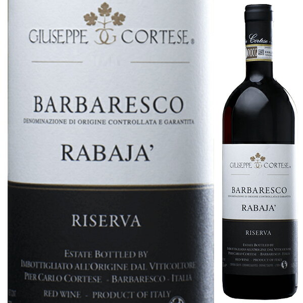 Barbaresco Rabaja Riserva Giuseppe Corteseジュゼッペ コルテーゼ （詳細はこちら）伝統的クリュであるラバヤの中心に位置する、バルバレスコのトップ生産者ジュゼッペ コルテーゼ の「ラバヤ リゼルヴァ」です。単一畑"ラバヤ"で育つ樹齢約50年のブドウで造られた、ワイナリーを代表するワイン。グレートヴィンテージにのみ造られる、凝縮した果実味と滑らかなタンニンが魅力。骨格がしっかりとしていて力強いながらも、それぞれの要素が完璧なまでにバランスの取れた見事な仕上がりです。ラバヤというテロワールの魅力をご堪能いただけます！この年は『ガンベロロッソ2024』で最高賞トレビッキエリ、『ドクターワイン2024』で96点、『ワインアドヴォケイト』で95点を獲得しています（2016ヴィンテージ）。750mlネッビオーロイタリア・ピエモンテバルバレスコDOCG赤他モールと在庫を共有しているため、在庫更新のタイミングにより、在庫切れの場合やむをえずキャンセルさせていただく場合もございますのでご了承ください。エノテカ株式会社ガンベロロッソ最高賞！偉大な単一畑キュヴェ！ジュゼッペ コルテーゼが誇る、それぞれの要素が完璧なまでにバランスの取れた仕上がりのクリュ バルバレスコ「ラバヤ リゼルヴァ」！バルバレスコ ラバヤ リゼルヴァ ジュゼッペ コルテーゼBarbaresco Rabaja Riserva Giuseppe Cortese商品情報『ガンベロロッソ2024』最高賞トレビッキエリを獲得！伝統的クリュであるラバヤの中心に位置する、バルバレスコのトップ生産者ジュゼッペ コルテーゼ の「ラバヤ リゼルヴァ」です。単一畑"ラバヤ"で育つ樹齢約50年のブドウで造られた、ワイナリーを代表するワイン。グレートヴィンテージにのみ造られる、凝縮した果実味と滑らかなタンニンが魅力。骨格がしっかりとしていて力強いながらも、それぞれの要素が完璧なまでにバランスの取れた見事な仕上がりです。ラバヤというテロワールの魅力をご堪能いただけます！この年は『ガンベロロッソ2024』で最高賞トレビッキエリ、『ドクターワイン2024』で96点、『ワインアドヴォケイト』で95点を獲得しています（2016ヴィンテージ）。30-32年以上使用したスラヴォニアンオーク樽で40ヵ月の熟成ジュゼッペ コルテーゼは、それぞれの品種ごとに適切な場所を見極めたブドウ栽培を実施。自然に配慮した手入れが行われています。ジュゼッペ コルテーゼが所有するラバヤの単一畑キュヴェ。樹齢約50年のネッビオーロを手摘みで収穫。野生酵母を用い、ステンレスタンクと古いセメントタンクにて約35日間の発酵を実施。そして30-32年以上使用したスラヴォニアンオーク樽で40ヵ月の熟成を経た後、ボトル内で最低3年の熟成を経て出荷されます。 それぞれの要素が完璧なまでにバランスの取れた見事な仕上がりワイルドベリーやブラックチェリーのアロマに、バラの花びらやリコリス、ミント、なめし革、スパイスなどのニュアンスを含んだ、繊細な熟成香が立ち上ります。口に含むと感じられる、凝縮した果実味と滑らかなタンニンが魅力。骨格がしっかりとしていて力強いながらも、それぞれの要素が完璧なまでにバランスの取れた見事な仕上がりです。奥行を感じさせる味わいが、余韻まで長く続いていきます。長期熟成のポテンシャルに優れたクリュ バルバレスコ リゼルヴァです！ヴィンテージ情報「エレガンス、フィネス、力強さ、どれをとっても完璧なヴィンテージ」2016年のピエモンテは、ワイン・アドヴォケイトのヴィンテージチャートにおいて、バローロが97点、バルバレスコが95点と、双方にとって素晴らしい出来となったグレートヴィンテージ。例年よりも涼しく乾燥しており、全体として穏やかな気候でした。激しい雨などが降ることもありましたが、ブドウはゆっくりと順調に成熟。特に9月の天候は素晴らしく、長い成育期間を確保することができたため、晩熟型のネッビオーロにとって素晴らしい年となりました。「エレガンス、フィネス、力強さ、どれをとっても完璧なヴィンテージ」「ピエモンテにとって最重要となるヴィンテージ」「間違いなく近年でベストなヴィンテージ」と多くの造り手が声を揃えてコメントしています。ワインガイド評価『ワインアドヴォケイト』95点（2016ヴィンテージ）「ジュゼッペ コルテーゼ 2016 バルバレスコ リゼルヴァ ラバヤは遅めのリリース。この素晴らしいヴィンテージに対する誇大宣伝さを考えると、このワイナリーは市場に出ることをとても喜んでいるだろう。香りの広がりと口当たりの両方の点で、ネッビオーロがいかにうまくバランスを取ることができるかを示す。 ブーケはワイルドベリー、砕いたバラの花びら、白い甘草、焚き火の灰など、しなやかで繊細な香り。 年間生産本数約6,000本。 素晴らしい出来栄え。飲み頃2023-2040年（2023年8月）」【受賞歴】ガンベロロッソ2024でトレビッキエリ獲得(2016)、ドクターワイン2024で96点(2016)、ワインアドヴォケイトで95点(2016)、ジェームズサックリングで94点(2016)伝統的クリュ「ラバヤ」の地で礎を築く、バルバレスコのトップ生産者ジュゼッペ コルテーゼ Giuseppe Cortese1960年代まではブルーノ ジャコーザにブドウを販売ジュゼッペ コルテーゼは、バルバレスコの歴史的なクリュであるラバヤの中心に位置する、小さな家族経営のワイナリーです。ジュゼッペ家は、早くからネッビオーロの栽培を開始し、何世代にも渡ってラバヤの地で礎を築いてきました。1960年代までは、なんとこのエリアで栽培した高品質のブドウを「バローロのロマネ コンティ」と称される伝統派ブルーノ ジャコーザに販売していました。その後1970年代に入り、バルバレスコ出身であるジュゼッペ コルテーゼ氏は、父親と家業であるワイン造りを営みながら、ワインへの熱い情熱を抱き始めました。1971年「バルバレスコ ラバヤ」を新リリースそしてジュゼッペ氏は家族のワイン事業の方向性を変えることを決意。ワイナリーの改造、醸造技術の改善を行い、ラバヤの土地を購入し始めました。そして1971年、彼の父親とともに、バルバレスコ ラバヤのファーストヴィンテージをリリースしたのです。バルバレスコのテロワールを深く尊重し、理解しているジュゼッペ氏は、非常に優れたワインを造り出していきました。現在は、ジュゼッペ氏の子供たちであるピエール カルロ氏とティツィアーナ女史、そしてその夫であるガブリエル氏によって、その伝統が受け継がれています。ワイン評論家からの厚い信頼を獲得バルバレスコのなかでも絶妙にバランスの取れたワインを生み出すジュゼッペ コルテーゼは、世界的に高い評価を受けています。ワインアドヴォケイトでは「バルバレスコのトップ生産者の1つ」と称賛されている他、ワイン スペクテーターの2014年TOP100においてバルバレスコ ラバヤの2010年ヴィンテージが37位に選出。最近では、2020年のデキャンタでも「ラバヤにおけるトップ生産者の1つ」として紹介されるなど、ワイン評論家からの厚い信頼を獲得しているのです。伝統的クリュ「ラバヤ」を最大所有彼らが居を構えるラバヤは、ピエモンテのなかでも最高級のワインを生み出すことで知られている伝統的クリュ。このエリアで造られるワインは、力強いながらも極めて優美なスタイルが特徴です。そんなラバヤの地では、全体で15haの畑を6-7生産者が所有していますが、ジュゼッペ コルテーゼはそのなかでも最大である4haを所有。彼らは「私たちの使命は、ラバヤにおいてネッビオーロの地を発展させること。今日私たちはラバヤで最大の生産者であり、これ以上幸せなことはないと感じている」と語っています。細部までこだわり抜たワイン造り「情熱、感性、尊敬」という3つのキーワードをもとに、あくまでも品質にこだわることがジュゼッペ コルテーゼの哲学。シンプルに、日々更なる品質の向上を目指して丁寧にワイン造りを行うことに力を注いでいます。醸造については、ステンレスタンクとコンクリートタンクにて野生酵母を用いて発酵し、スラヴォニアンオーク樽で熟成を行うクラシックなスタイル。細部までこだわり抜たワイン造りは、フィネスに優れバランスの取れた仕上がり。そして驚くべきほどの深みを持ち合わせています。