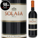 Solaia Tenuta Tignanello (Antinori)テヌータ ティニャネロ (アンティノリ) （詳細はこちら）カベルネソーヴィニョンを主体にしたソライアは深いルビー色で熟したブラックベリーやカシスに、モカやハーブの複雑さと甘く上品なスパイスのニュアンスが綺麗に重なります。濃縮感ある力強いインパクトと立体的に広がる深い果実味と豊かなタンニンが心地よく滑らかに溶け合います。ふくよかな構成を見事に引き締める穏やかな酸味は全体のバランスを綺麗に磨き上げています。余韻に感じられる洗練された上質な風味があり、ワインの持つとてつもないスケールの大きさと、細部まで目の詰まった隙が無い緻密な構成要素の高さが感じられるイタリアワインを代表する一本であると言えます。750mlカベルネ ソーヴィニョン、サンジョヴェーゼ、カベルネ フランイタリア・トスカーナトスカーナIGT赤他モールと在庫を共有しているため、在庫更新のタイミングにより、在庫切れの場合やむをえずキャンセルさせていただく場合もございますのでご了承ください。エノテカ株式会社『ジェームズサックリング』98点！カベルネソーヴィニョン、サンジョヴェーゼ、カベルネフランの絶妙なバランスが生む偉大な凝縮感とエレガンスに圧倒される「ソライア」ソライア テヌータ ティニャネロ (アンティノリ)Solaia Tenuta Tignanello (Antinori)入手困難なスーパートスカンの筆頭「ソライア」！1970年代にアンティノリ家によって産み出された「ソライア」は入手困難なスーパートスカンの筆頭にあるといえます。南西向きの僅か20ヘクタールの畑で、同社が誇るスーパートスカン「ティニャネッロ」の畑の約1/3という非常に小さな区画から造られます。2020年は『ジェームズサックリング』で98点、『ワインアドヴォケイト』で96点を獲得しています。ソライア独自の手法「アルベレーゼ」によるブドウ栽培標高350〜400mに位置していて、世界でもソライアのみが取り入れている「アルベレーゼ」という白い石を細かく砕き、畑に撒く独自の手法を採用しています。この手法により、土壌の水はけが良く、ブドウが水っぽくならず、また雑草の繁殖も防いでくれ、石によって反射された光がサンジョヴェーゼの穏やかな果熟を助け、質の良い味わいのブドウが生まれます。しかしながら、この手法は大変な手間とコストがかかり、アンティノリ家でも、テヌータ ティニャネロのみがこの方法を取り入れています。ソライアでは優れたヴィンテージのみしか生産されず、1980年、1981年、1983年、1984年、1992年においては生産すらされていません。最上の区画のみブレンドするこだわり2008年に完成した最新鋭の醸造施設には二つのスーパートスカン「ティニャネロ」、「ソライア」のために別々の施設が用意されています。畑は区画に分けられ管理されていますが、収穫後も区画毎にタンクを使用し、別々に醸造、樽熟成が行われます。このとき最も重点を置いているのは「しなやかさと繊細さ」を保ちながら抽出を行うことです。大きなベルトコンベアが用意され手作業で選果します。稼働式の圧搾機で2階部分から絞ったスキンとジュースを優しくタンクに投入させます。もちろん全ての区画、全てが個別に扱われ、ベストなタイミングで発酵とプレスが行われます。 熟成は、フレンチオークやハンガリアンオークの小樽を使用し、18カ月間すべて別々に熟成を経た後、最上のキュヴェだけが初めてブレンドされ、その年の味わいが完成します。最後の瓶内熟成を経てリリースされます。そうしたあくなき拘りと高い醸造技術により、ボルドーの一流グランヴァンにも引けをとらない力強さとエレガンスさがあります。ワインガイド評価『ジェームズサックリング』98点（2020ヴィンテージ）カシス、花、軽いセージのアロマの繊細で美しい香りから超微細なタンニンと風味豊かで長い余韻を持つフルボディへと続く。非常に洗練され、落ち着いている。上品。2028年以降がベスト。（2023年11月）【受賞歴】ジェームズサックリングで98点(2020)、ワインスペクテーターで97点(2020)、ワインアドヴォケイトで96点(2020)、ジェームズサックリングで98点(2019)、ワインスペクテーターで98点(2019)、ワインアドヴォケイトで97点(2019)、デカンターで97点(2019)、ワインエンスージアストで97点(2019)、アントニオ ガッローニで97点(2019)生産者情報テヌータ ティニャネロ (アンティノリ) Tenuta Tignanello (Antinori)600年以上イタリアワイン界をリードする名門アンティノリ家イタリアワイン界の名門アンティノリ家は1385年、ジョバンニ＝ディ・ピエロ・アンティノリ氏がフィレンツェのワインギルドに加盟しワインビジネスを始めるようになります。その頃の日本といえば、室町時代の初期にあたりますから、いかにアンティノリがイタリアワイン界を長くリードしてきたが、分かります。設立から630年以上経った現在ではイタリア全土に10以上の国際的評価の高いワイナリーを持ち、まさにイタリアを代表する最大級のカンティーナと言えます。世界に知らしめたフラッグシップ「ティニャネロ」と「ソライア」その中でも彼らの存在をイタリア、さらに世界に知らしめたフラッグシップが「ティニャネロ」と「ソライア」という偉大なワインです。アンティノリはキャンティ地区に3つのワイナリーを有していますが、ティニャネロ、ソライアは世界的にもトップクラスのワインで別格の存在感を示しています。アンティノリの飽くなき情熱と長年受け継がれてきた精神を象徴するワインです。革新的な国際品種のブレンドに踏み切った名門アンティノリの英断この2つのワインが生み出される、テヌータ ティニャネロは、フィレンツィエから30kmほど離れた、キャンティ クラシコの中心にあります。しかし、「サンジョヴェーゼの魅力を最もよく表現するため」独自の道を追求していくこととなります。アンティノリ家の26代目当主、ピエロ アンティノリ氏は、白ブドウをブレンドするキャンティ　クラシコの造り方に疑問を感じていました。当時の技術ではサンジョヴェーゼ「固いタンニンと刺々しい酸味」ばかりが目立ち、それを補うためうに、白ブドウが混醸されていたのです。しかし、ピエロ アンティノリ氏はサンジョヴェーゼの質を上げ、その魅力をきちんと引き出す醸造法を追求していきます。海外で火がついた世界的スーパートスカン「ティニャネロ」「ソライア」そうして、1971年にサンジョヴェーゼにカベルネ・ソーヴィニヨンをブレンドしたスーパータスカンである「ティニャネロ」が誕生しました。その7年後、1978年には、カベルネ ソーヴィニヨンを主体としたティニャネロと全く逆のブレンド、「ソライア」をリリースさせます。この2つのワインはリリース直後、伝統在来品種に外来品種を合わせたことで異端視されましたが、その後海外で高い評価を受け、世界的スーパータスカンとして一躍スターダムに上り詰めました。この2つのワインの革新的なブレンドが、イタリアワインの系譜に革命をもたらしました。「サッシカイア」とも血縁関係にあるワイナリー実はこのティニャネロは、元祖スーパータスカン「サッシカイア」と血縁関係にあるワイナリーです。現当主のピエロ アンティノリ氏はサッシカイア創設者のマリオ インチーザ デッラ ロケッタ氏の甥にあたり、1968年から1989年まではアンティノリ家がサッシカイアの販売を担当していました。さらに、この両家の親交をきっかけとして、サッシカイアのコンサルを行っていたイタリアの伝説的ワインコンサルタント、ジャコモ　タキス氏はティニャネロも手掛けていました。このようなエピソードから、「ティニャネロ」は「サッシカイア」とともに磨き上げられてきたと言っても過言ではありません。●テヌータ ティニャネロ (アンティノリ)の突撃インタビュー(2019年9月4日)　「ティニャネロ」「ソライア」を産み出し世界に衝撃を与えたスーパートスカン誕生の先駆者！重鎮「アンティノリ」突撃インタビューはこちら＞＞