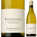 Bourgogne Chardonnay Thierry Pillotティエリー ピヨ （詳細はこちら）シャサーニュの家族経営生産者の4代目、ティエリー ピヨ。シャサーニュを代表する若手生産者の1人として注目を集める彼が自身の名を冠して造るネゴスワイン。350L樽で発酵、18ヶ月熟成(新樽率15%)。伸びのある酸、樽由来のバニラやスパイスのニュアンスも少し感じられる上品な味わいです。750mlシャルドネフランス・ブルゴーニュ・コート ド ボーヌブルゴーニュAOC白他モールと在庫を共有しているため、在庫更新のタイミングにより、在庫切れの場合やむをえずキャンセルさせていただく場合もございますのでご了承ください。株式会社ファインズ