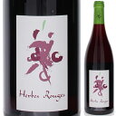 Herbes Rouge Clement Barautクレモン バロー （詳細はこちら）畑は標高50mの南向きの、砂及びシスト土壌です。使用するブドウはビオロジックもしくはビオディナミで育てた平均樹齢60年のグロロー。元エノロジストのクレモンが、グロローを全房でステンレスタンクで6日間醸しプレス、ステンレスタンクで5ヶ月発酵・熟成しサンスフルで仕上げました。750mlグロローフランス・ロワール赤他モールと在庫を共有しているため、在庫更新のタイミングにより、在庫切れの場合やむをえずキャンセルさせていただく場合もございますのでご了承ください。ディオニー株式会社サヴニエールの地でビオディナミを実践するクレモン バローがグロローとガメイで仕立てる、柔らかいタンニンの穏やな赤「エルブ ルージュ」エルブ ルージュ クレモン バローHerbes Rouge Clement Baraut商品情報ビオディナミ農法の第一人者であり、偉大なる畑「クーレ ド セラン」を単独所有する二コラ ジョリ—に自身が所有していた畑を分けて貰えるほどの仲の造り手クレモン バロー。ロワールで20年以上エノロジストとして活躍後、2010年からサヴニエールでワイン造りを始めました。ビオディナミを実践し、天然酵母で発酵、SO2は無添加か必要最低限の程度で行っています。このワインはグロローとガメイをブレンド。果実感に柔らかいタンニンが溶けこんだ穏やかな味わいの赤ワインです。天然酵母で20日間の発酵と5ヶ月の熟成畑は標高50mの南向きの、砂及びシスト土壌です。使用するブドウはビオロジックもしくはビオディナミで育てた平均樹齢60年のグロロー50％、ガメイ50％をブレンド。手摘みしたブドウは、全房でグラスファイバータンクで8日間醸しプレスします。ピジャージュを1回行い、天然酵母で20日間発酵、そのままマロラクティック発酵しています。その後5ヶ月の熟成を実施。SO2は無添加、濾過と清澄も行っていません。柔らかいタンニンが溶けこんだ穏やかな味わい淡いルビー色、クランベリーやプラム、フルーツトマトの香り、少し酸がツンとした印象ですが、果実感に柔らかいタンニンが溶けこみ、全体的に穏やかな味わいに仕上がっています。サヴニエールの地でビオディナミを実践するクレモン バロークレモン バロー Clement Barautロワールで20年以上、エノロジストとして活躍ビオディナミ農法の第一人者であり、偉大なる畑「クーレ ド セラン」を単独所有する二コラ ジョリ—に自身が所有していた畑を分けて貰えるほどの仲の造り手「クレモン バロー」。1961年4月28日パリで生まれ、ブルゴーニュで育ち、ワインは小さな時から身近にありました。ボルドー大学でエノローグを学び、造る方でなくコンサルタントとして様々なワイナリーで教える方として携わってきました。1989年からロワールで20年以上、エノロジストとして働いておりました。甘口ワインは発酵や瓶詰めが大変で、彼の仕事はとても重宝されました。ニコラ ジョリーやマーク アンジェリーとの交友2010年に人にワインを教えるだけでは物足りなくなり、子供達が大きくなりもう1度自分の人生を見つめなおしたくなり、夢を叶えようと50歳を転機に自分のワイナリーを始めました。選んだ地はロワール、ニコラ ジョリーやマーク アンジェリーとの交友があり、ニコラが自分の畑を縮小しようと手放す畑とご縁があったのがきっかけです。それと彼は甘口ワインの難しさを良く知り尽くしているので、その甘いワインをどれだけナチュラルに造る事が出来るのかという事に興味を持っていました。最初はシュナンブランだけを2haでスタート、2013年からグロローの畑も加わり現在では3.5haになりました。