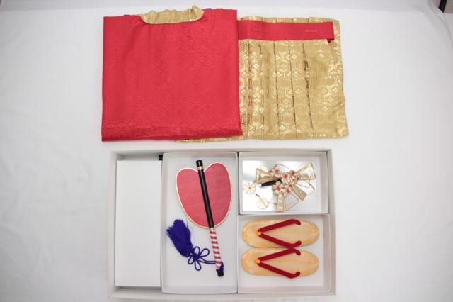 七五三用 袴セット 7歳児用 訳あり廃業品 袴 角帯 短剣 羽織紐 扇子 お守り 草履のセット はかま 送料無料 送料込み