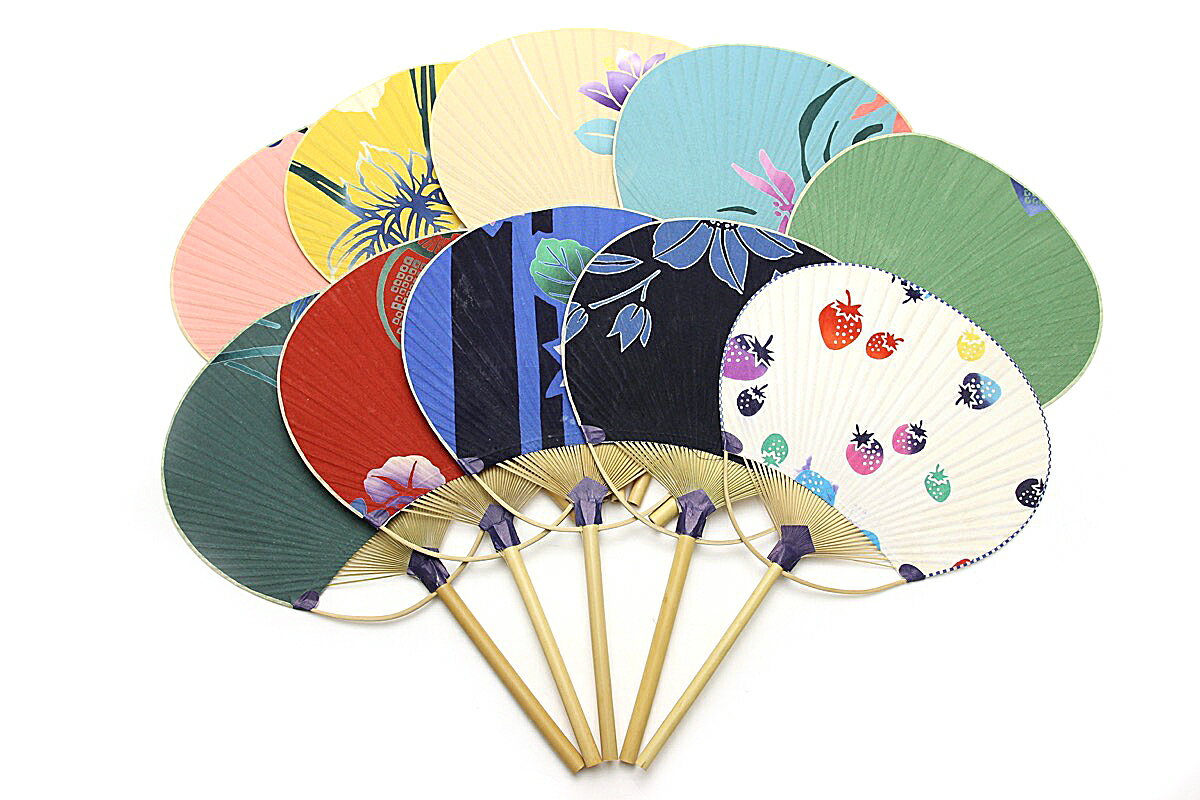 送料無料 呉服屋 訳あり うちわ(浴衣生地使用) メーカー処分品 未検品 団扇 せんす 浴衣 女物 夏 エコ クールビズ 和装 和服 着物 洋装 和装小物 コン...