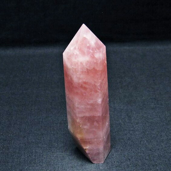 ローズクォーツ 六角柱 水晶ポイント ばら石英 原石 rosequartz 紅石英 ...