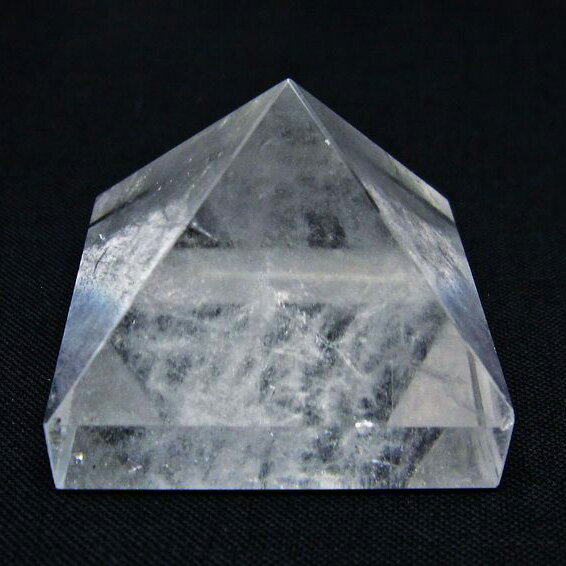 水晶 ピラミッド 置物 原石 透明 パワーチャージ 浄化 Crystal quartz 一...