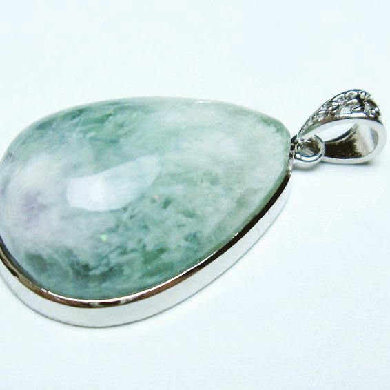 エンジェルフェザー フローライト ペンダント fluorite pendant 蛍石 ほたる石 ペンダントトップ 一点物 送料無料 112-12039