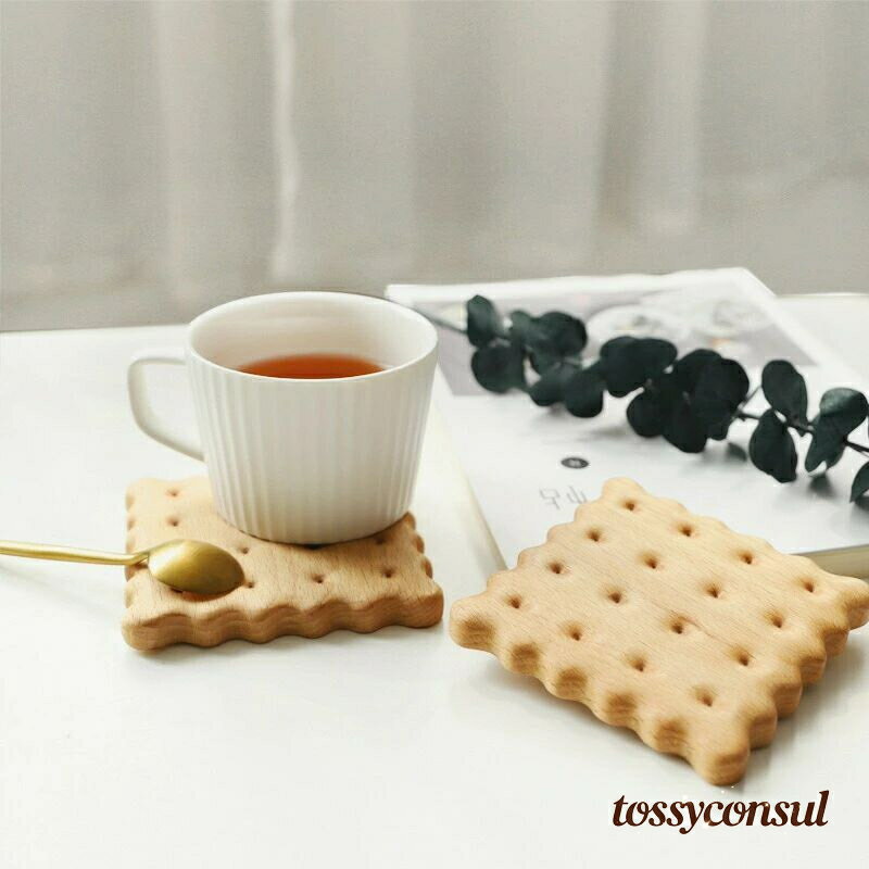 新生活 2枚セット 欅木材 コースター ソーサー 受け皿 ナチュラル カフェ おしゃれ トレー トレイ お盆 ウッドプレート お皿 天然木 木目 和風 プレート 茶托 木製 ビスケット 9.5*9.5*1.2cm