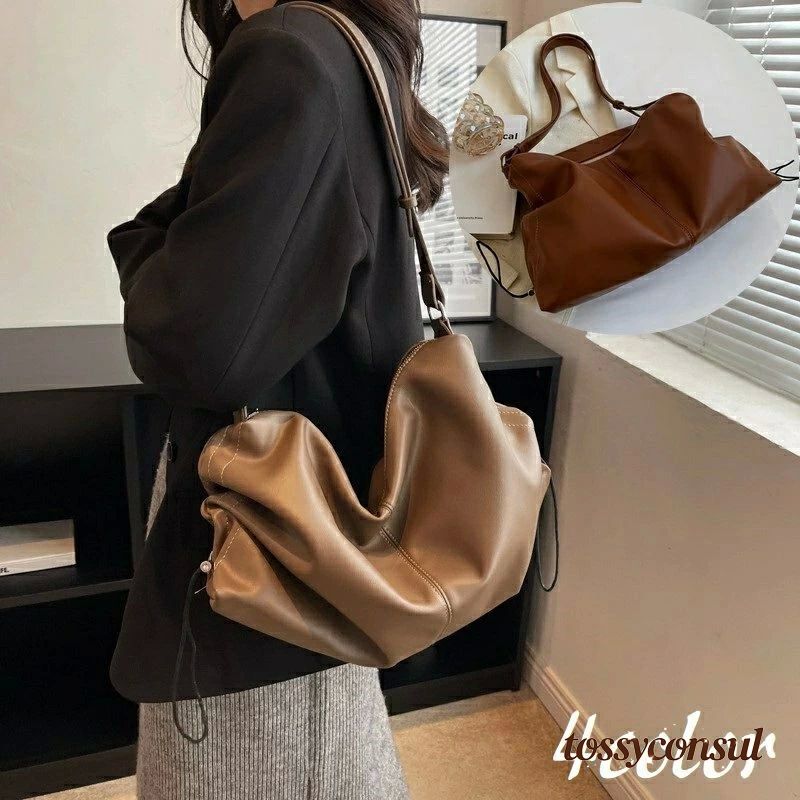 ショルダーバッグ レディース 女性 鞄 カバン ハンドバッグ 手提げ フェイクレザー ファスナー ショルダーベルト長さ調節可 内ポケット付き 単色 無地 おしゃれ カジュアル かわいい きれいめ お出かけ 通勤 シンプル 黒 茶