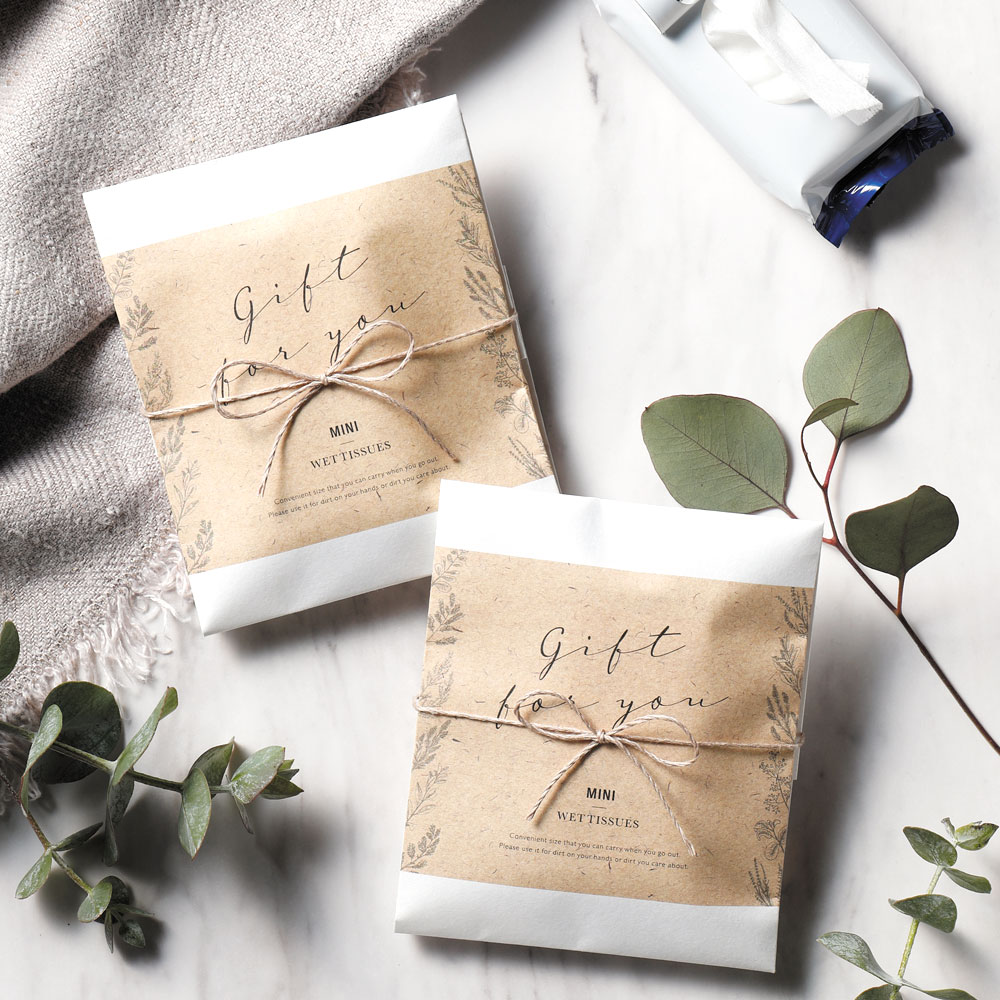 ナチュラルウェット（ウェットティッシュ） プチギフト おしゃれ 衛生用品 携帯 除菌 アルコール エタノール含有率約30％ 雑貨 結婚式 ウェディング パーティー 二次会 ギフト 送賓 お見送り 退職 お礼 お返し 大量 雑貨【返品不可】【キャンセル不可】[1732]