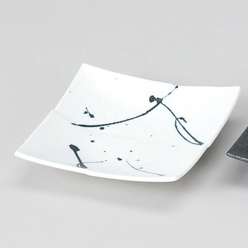 白結晶黒飛ばし筋入り市松5寸角皿　534-00085(Z1224-136)美濃焼き お皿 角皿 和食器 おしゃれ モダン 和モダン 業務用 業務用食器