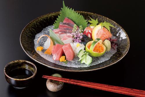 乐天商城 - 錆織部トチリ7.5寸皿　534-00232(Z1370-66)皿 お皿 丸皿 美濃焼き 日本製 国産陶器 飲食店 ホテル レストラン 旅館 料亭 カフェ 懐石料理 居酒屋 ギフト プレゼント おしゃれ 食器 和食器 洋食器 業務用
