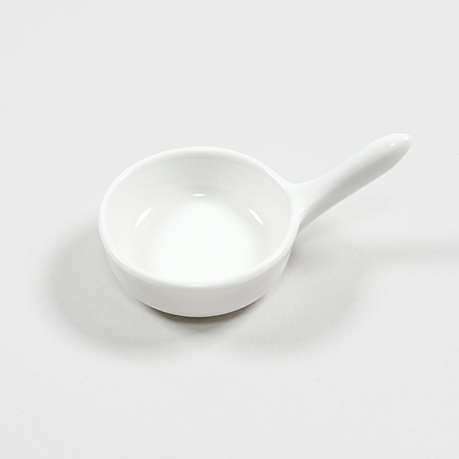 手付きミニボール　K005-364小皿 取っ手付き ホワイト かわいい 洋食器 和食器 中華 飲食店 居酒屋 定食屋 喫茶店 カフェ レストラン ホテル 業務用 家庭用