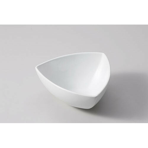 18cm　三角ボール　610-11064(Z604-119)お皿 食器 白い食器 白い皿 白いお皿 シンプル おしゃれ 白 ホワイト 業務用 業務用食器