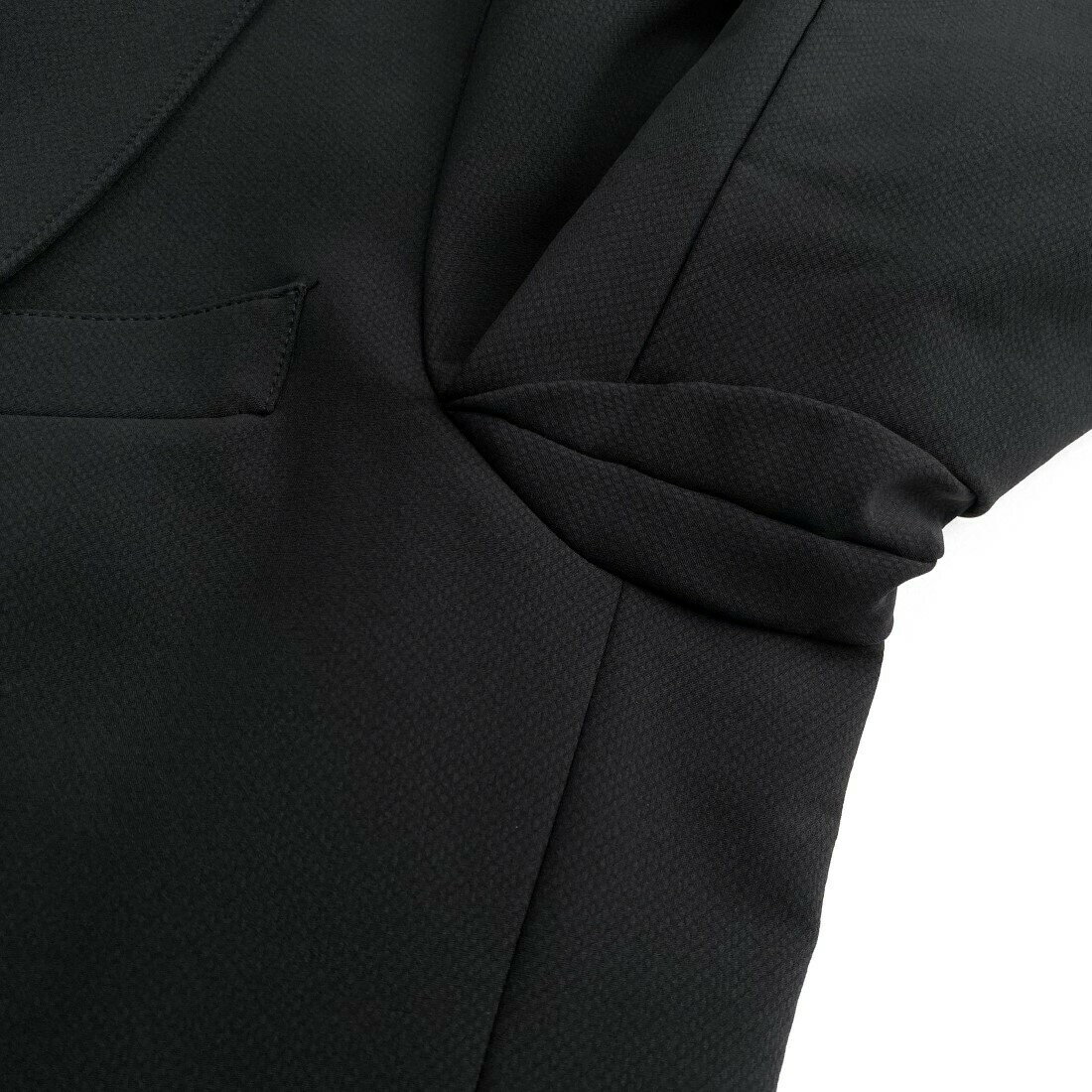 DESCENTE【デサント】ストレッチスーツ立体裁断撥水加工黒ブラック織柄総裏仕立て