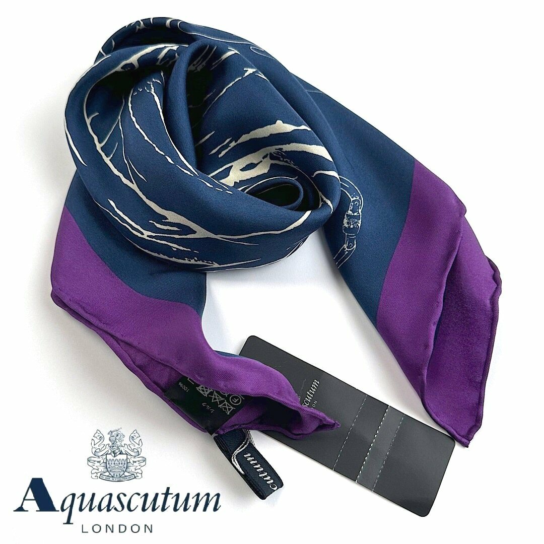 Aquascutum【アクアスキュータム】定価20,900円（税込）イタリア製マウンテンネッカチーフシルク100％ネイビー×パープル