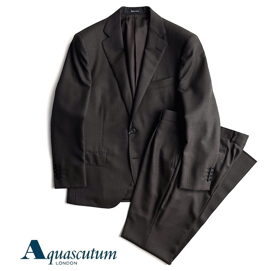 楽天toto・noelAquascutum【アクアスキュータム】定価176,000円（税込）日本製シャドーストライプウールスーツ秋冬　ブラウン　茶　総裏仕立てAB4・AB5サイズ