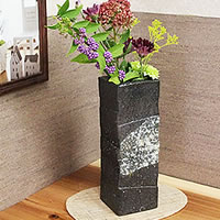 信楽焼の花瓶 花を引き立てるオススメ10選 ワゴコロ 信楽焼の花瓶 花を引き立てるオススメ10選 ワゴコロ