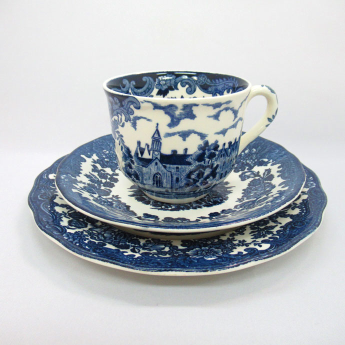 アンティーク トリオ カップ&ソーサー Royal Worcester Spode ロイヤルウースタースポード 1976-1989年頃 ヴィンテージ 食器 陶磁器 キッチン雑貨 テーブルウェア ティ—セット 茶器