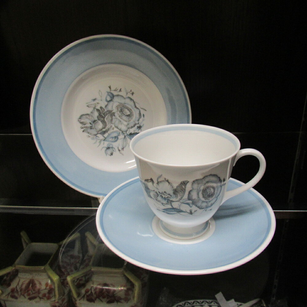 アンティーク トリオ カップ&ソーサー susie cooper スージークーパー blue peony 1950-66年頃 スターマークあり ヴィンテージ 食器 陶磁器 キッチン雑貨 テーブルウェア ティ—セット 茶器のサムネイル