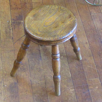 アンティーク家具・雑貨　スツール　木製・エルム製　1800年代後半