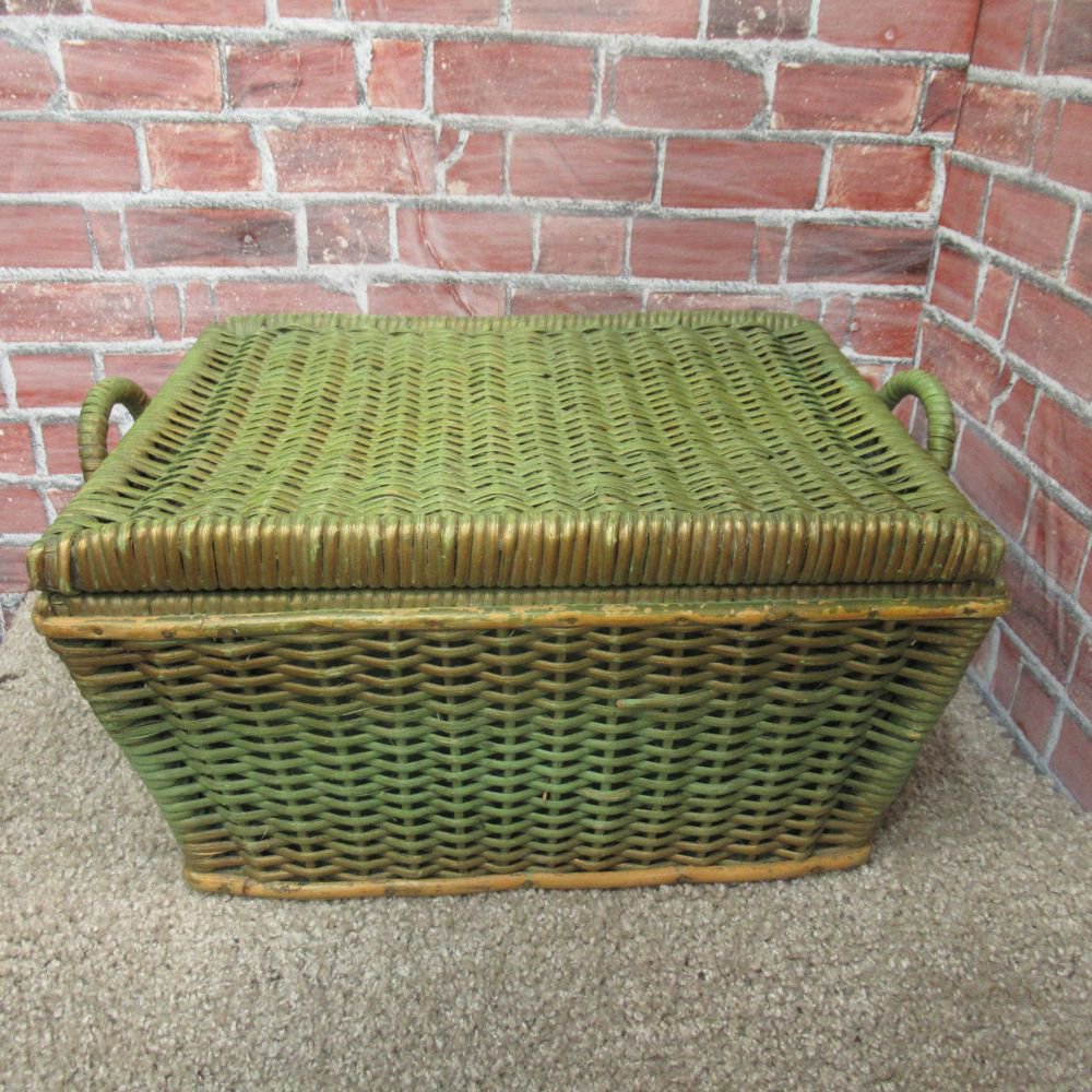 アンティーク 編みカゴ ボックスタイプ ラタンバスケット グリーン 英国直輸入 ヴィンテージ インテリア 欧州雑貨 籠 収納 籐 おしゃれ カントリー 緑