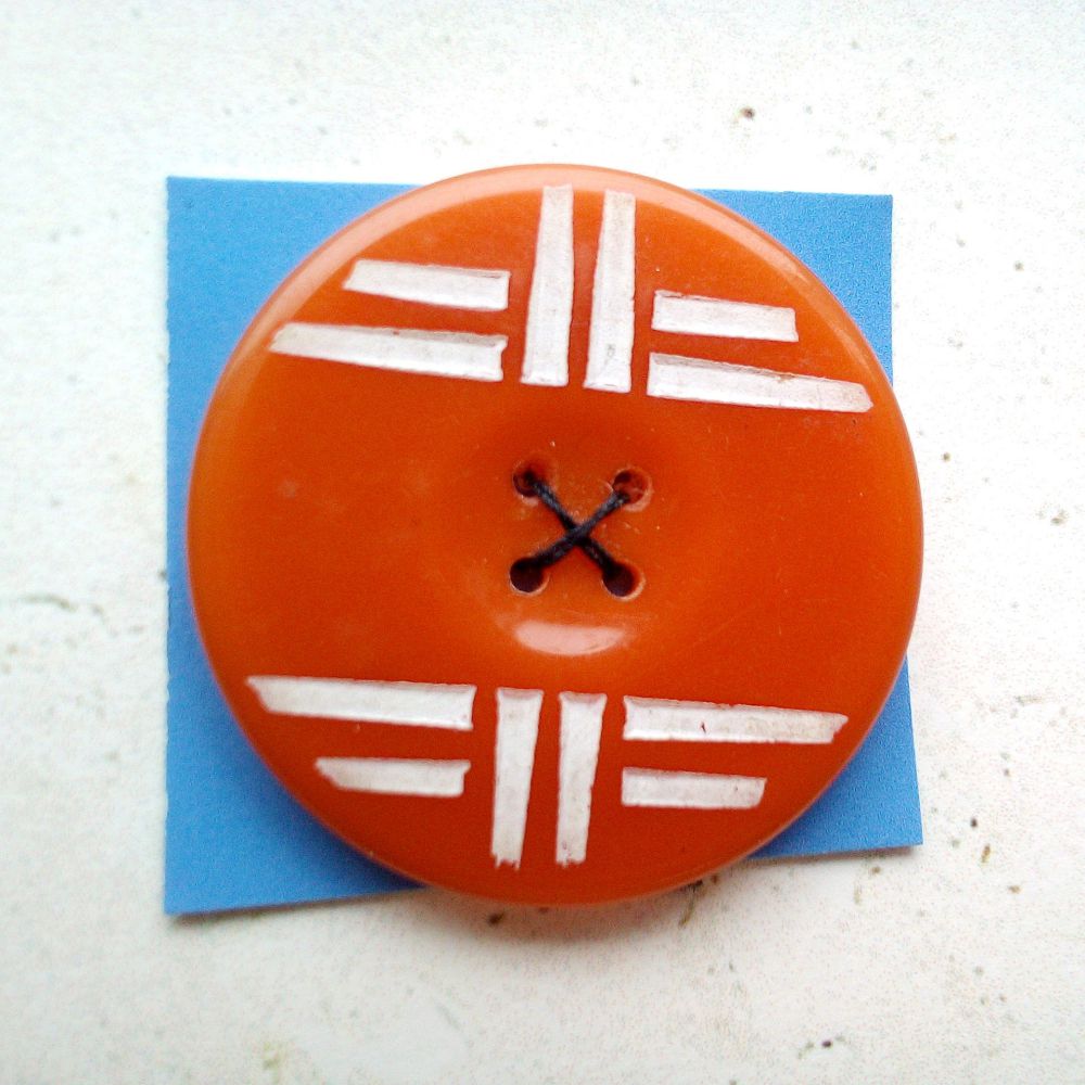 アンティーク ボタン アールデコ 28mm 四つ穴 1930年頃 ヴィンテージ ソーイング 裁縫 手芸 雑貨 かわいい メール便OK