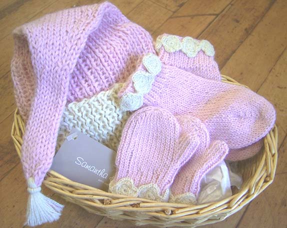 ベビーアルパカ 100％ 手編み ニット 3点セット ピンク 帽子 靴下 手袋