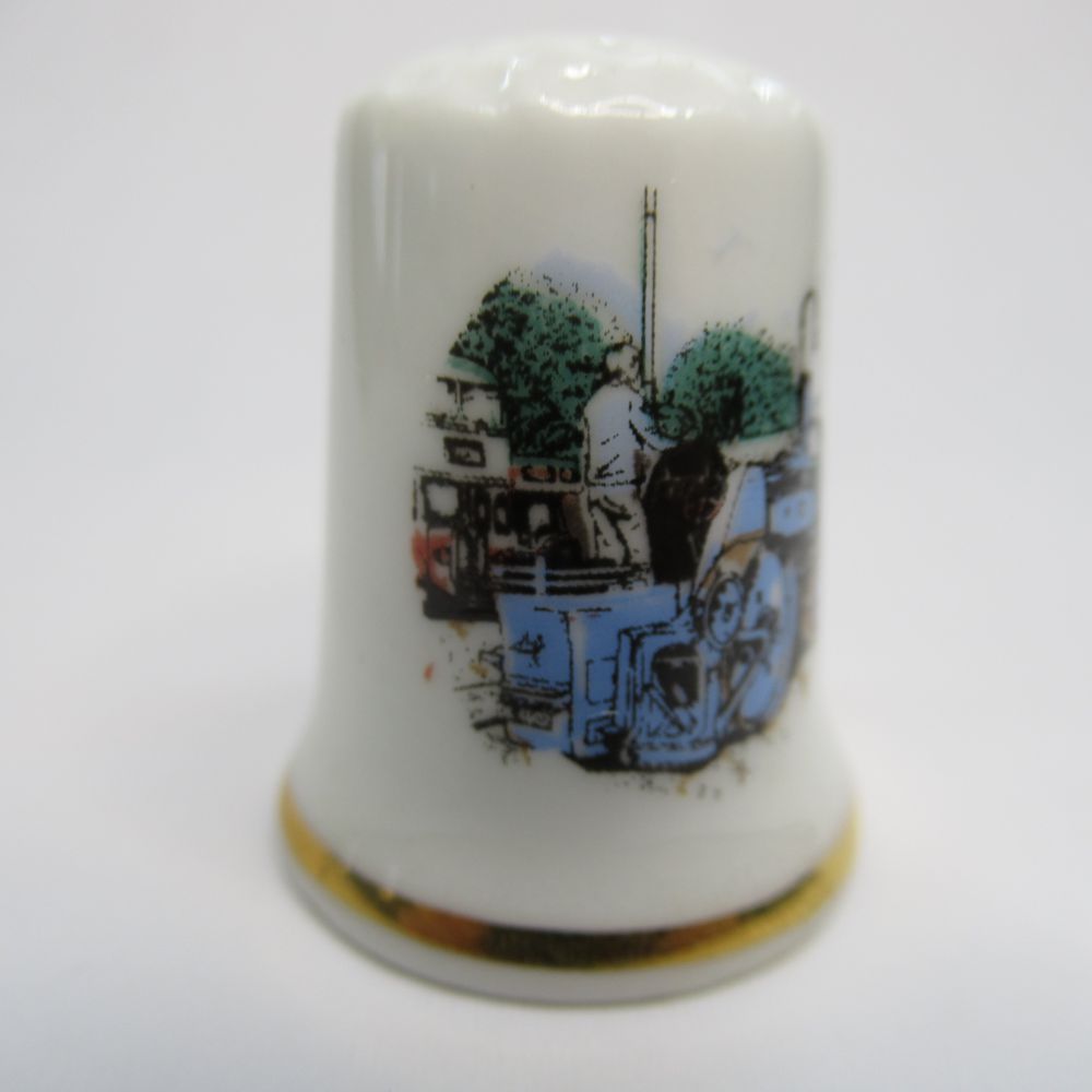 ヴィンテージ ボーンチャイナ製 シンブル East Anglia Transpoty Museum イースト...