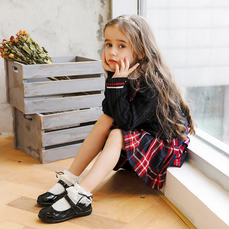 フォーマルシューズ 女の子 黒 ブラック 子供靴 フォーマル靴 キッズフォーマルシューズ 女の子 フラットシューズ アンクルストラップ 冠婚葬祭 結婚式 七五三 お受験 発表会 入学式 卒業式 入園式 卒園式 葬儀 通園 通学 シンプルで正統派のデザイン