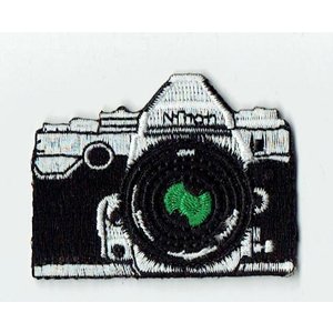 ワッペン「 カメラ 」可愛いイラストの刺繍ワッペン