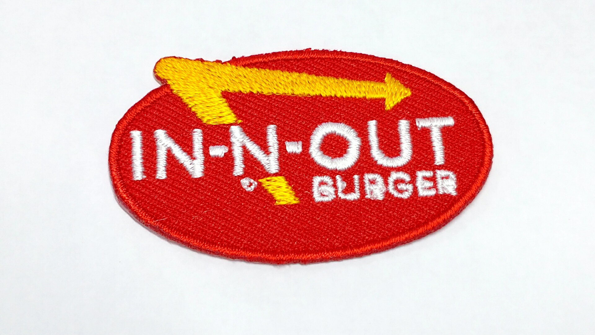 byu IN-N-OUT BURGER vCXg̎hJby@