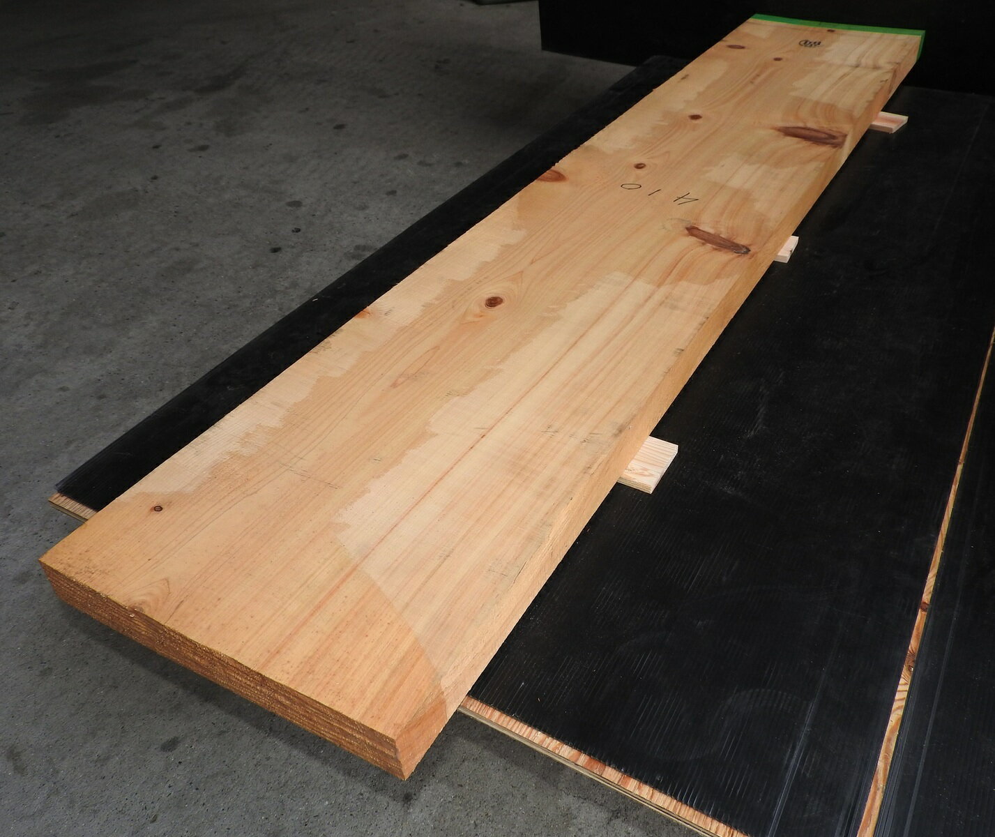 桧一枚板 400×55×2050mm生き節 原板 国産