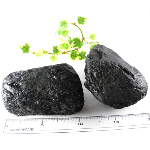 【クーポンで10%OFF】ブラックトルマリン 原石 塊 1個売り 600〜700g 産地 ブラジル black tourmaline 電気石 ショール 10月 誕生石 天然石 鉱物 AA6-7