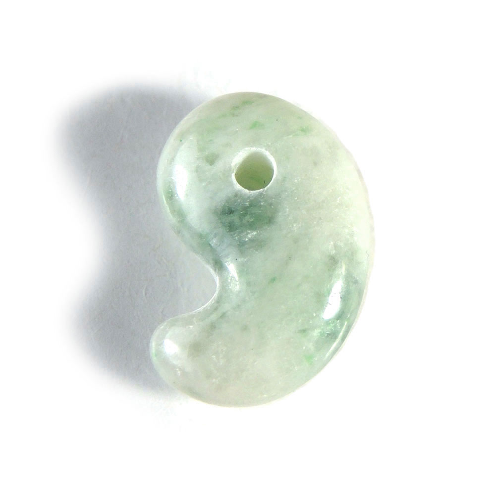 【クーポンで10%OFF】ジェード 翡翠 ヒスイ 勾玉 5月 誕生石 AH-232