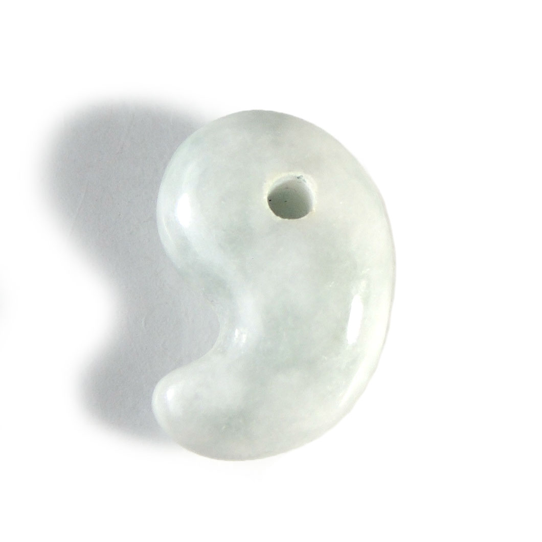 【クーポンで10%OFF】ジェード 翡翠 ヒスイ 勾玉 5月 誕生石 AH-236