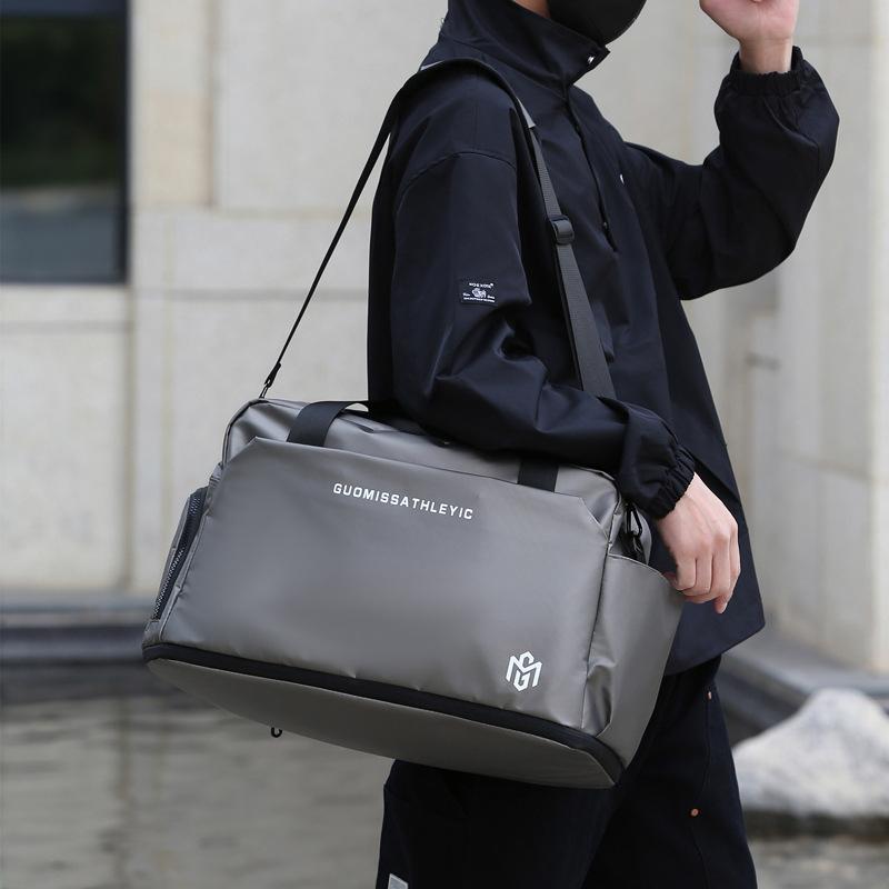 旅行バッグ レディース メンズ 大容量 乾湿分離 スポーツジムバッグ 防水 拡張可能 トラベルバッグ シ..