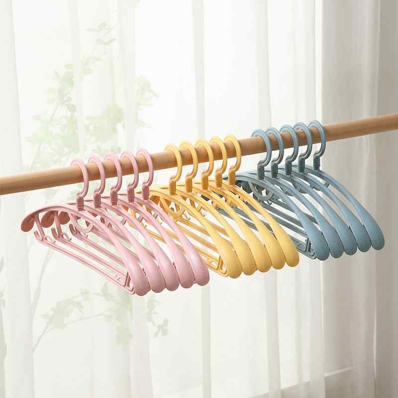 ハンガー レディース メンズ兼用 衣類ハンガー 幅広 肩厚 厚手 丈夫 滑り止め プラスチック製 大判サイ..