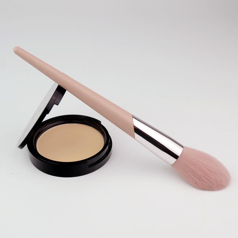 メイクブラシ カバー付き ハイライトブラシ フェイスブラシ 人工毛 ピンク系 普段使い メイクアップ 化..