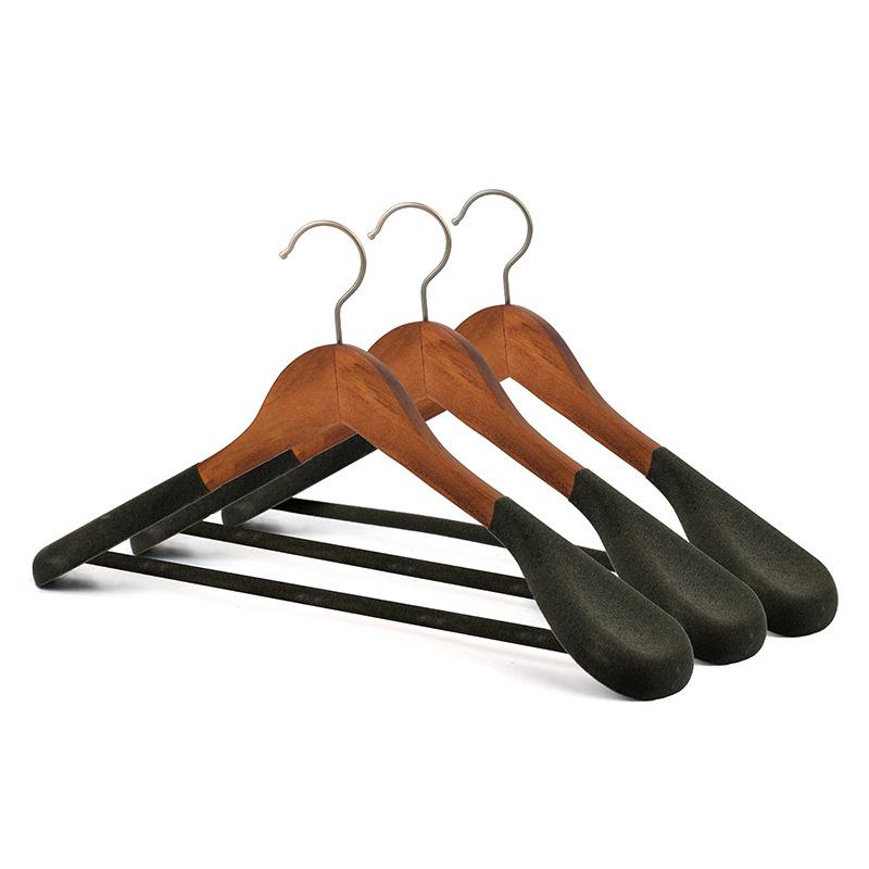 ハンガー 木製 滑り止め 肩 跡なし 衣類 大判 実木 無垢材 寝室 クローゼット コート スーツ(x10)