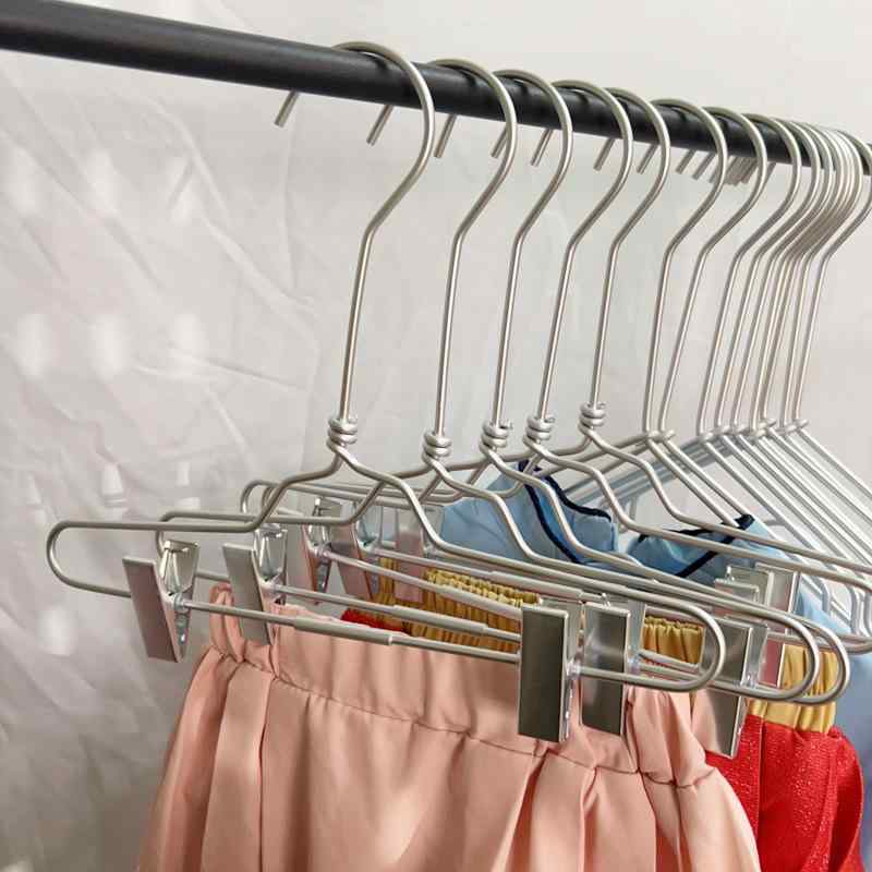 子供用ハンガー パンツハンガー シルバー アルミ合金製 長さ30cm ズボンハンガー クリップ付き 15cmフック 新中式 ディスプレイ用 衣類収納(x5)