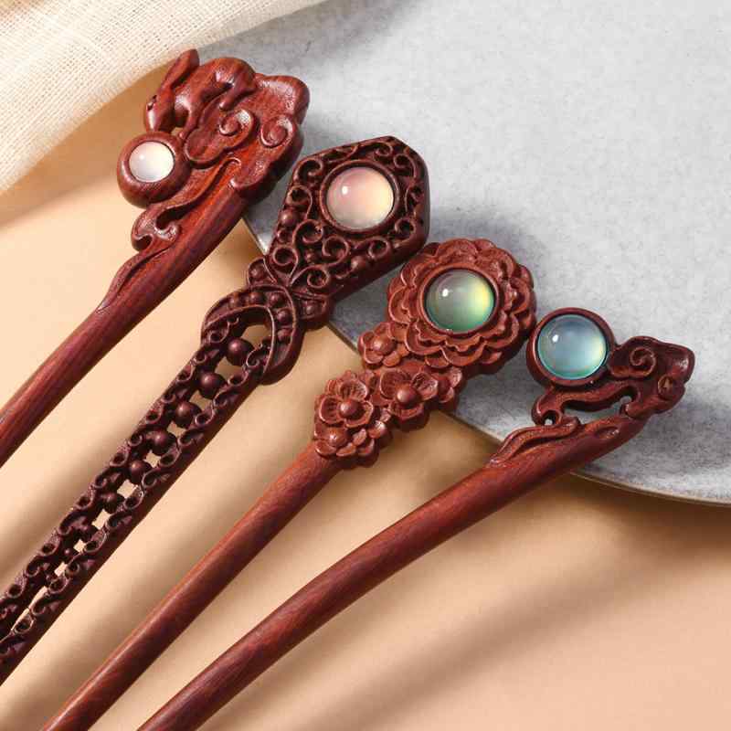 ヘアアクセサリー レディース レッドサンダルウッド かんざし 古風 ヘアピン 和装 髪飾り 木製 幾何学模様 レトロ エレガント アジアンテイスト