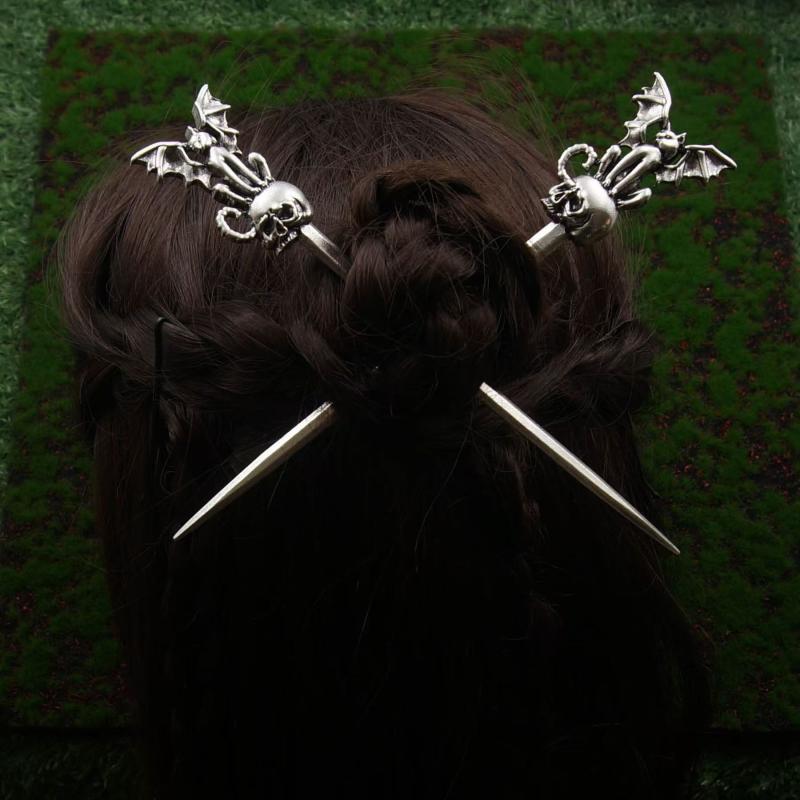 ヘアアクセサリー レディース 女性用 中世風 ゴスロリ スカル ドクロ 骸骨 剣 ヘアピン 髪飾り ハロウィン コスプレ イベント 古銀(x2)