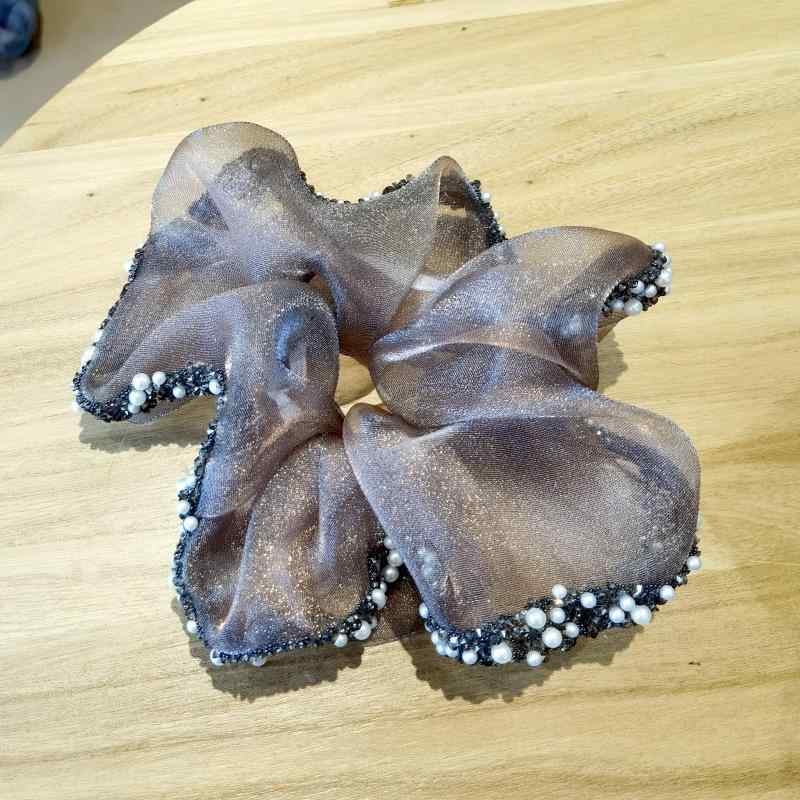 楽天リモコンタウンエコ 楽天市場店ヘアアクセサリー レディース シュシュ ヘアゴム 大粒パール ラインストーン 大きめ ボリューム ヘアアクセサリー 茶色 黒 赤 韓国 ヘアアレンジ まとめ髪