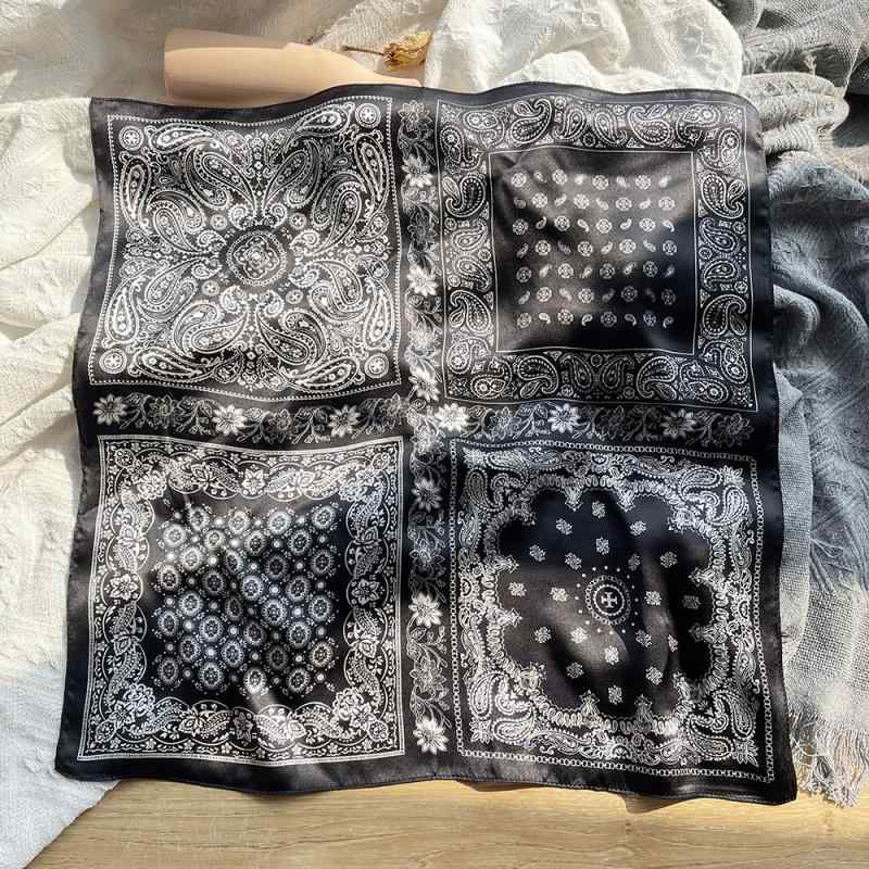 スカーフ レディース 絹 正方形 53cm 領巾 バンダナ ハンカチ ストール 上品 きれいめ エレガント ビジネス 通勤 フォーマル 春夏 秋冬 ペイズリー柄...