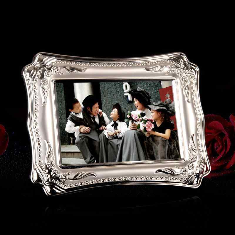 フォトフレーム 金属製 欧風 壁掛け 置き型 写真立て 全家福 ロゴ ギフト