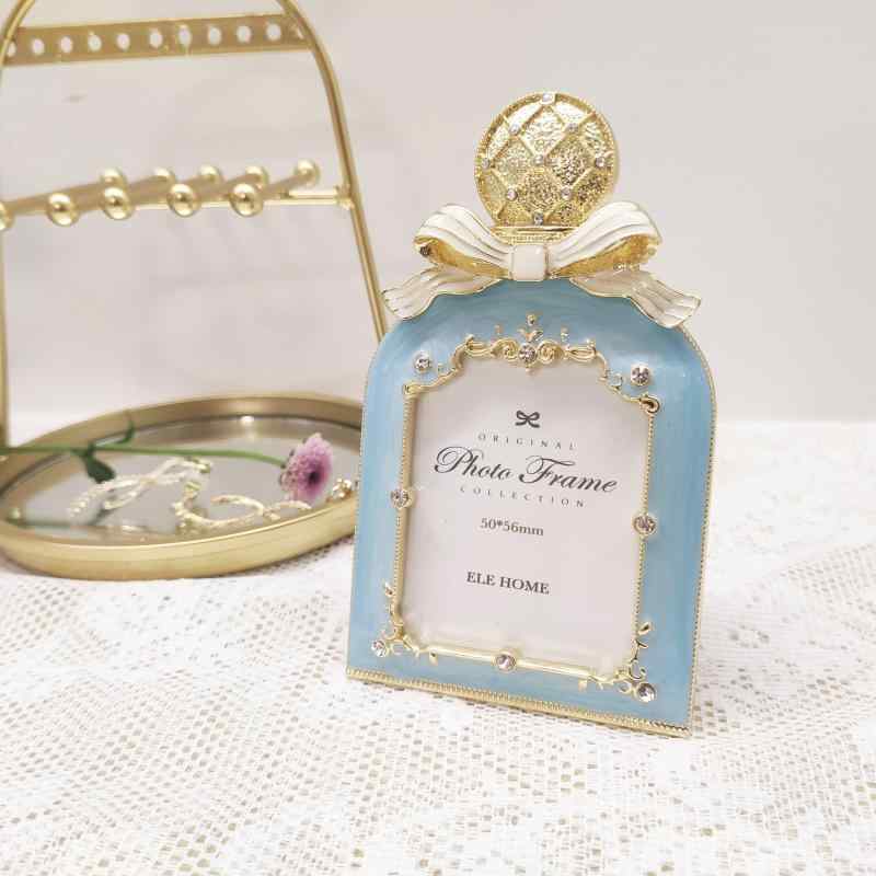 相框 写真立て 金属製 エレガント インテリア 飾り 卓上 ピンク系 ブルー系 ギフト(x5)