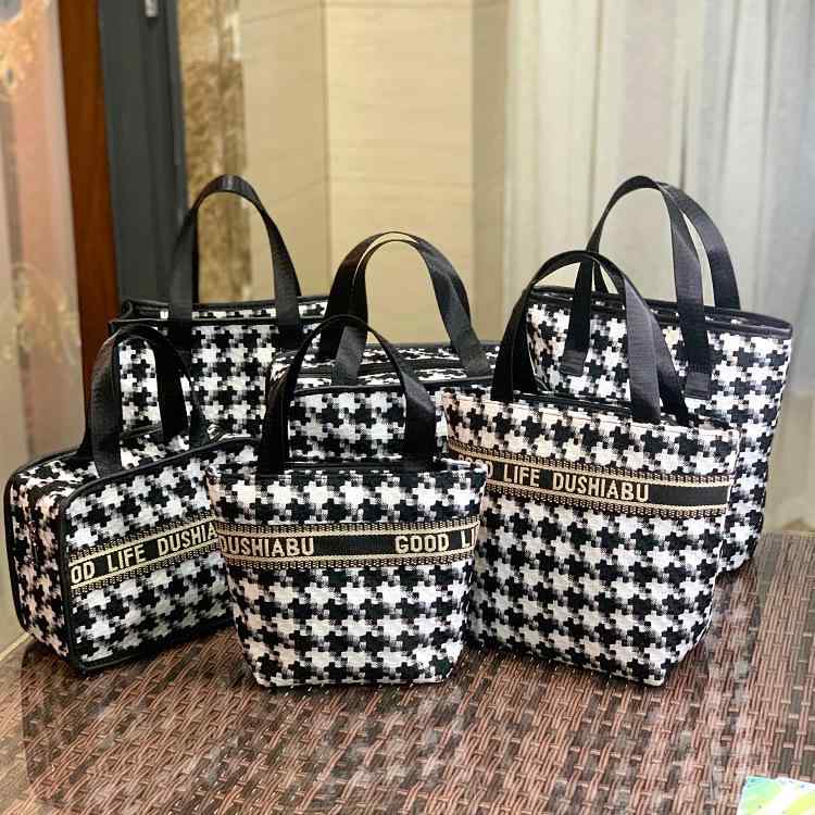 化粧ポーチ レディース 大容量 コスメポーチ トートバッグ 帆布 洗面用具ケース ママバッグ 弁当袋 雪柄 ブラック系