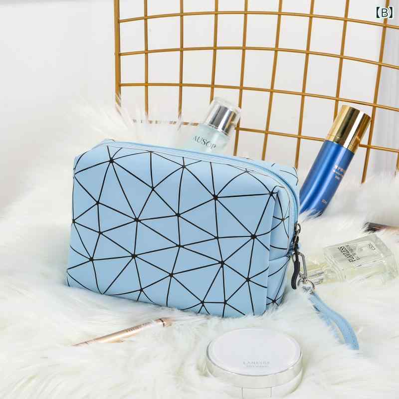 リモコンタウンエコ 楽天市場店のPU 化粧ポーチ かわいい 携帯用 ママバッグ 大容量 旅行 化粧品 収納バッグ ストライプ 防水 ポリエステル グリーン ブルー ブラック シルバー｜アングル3