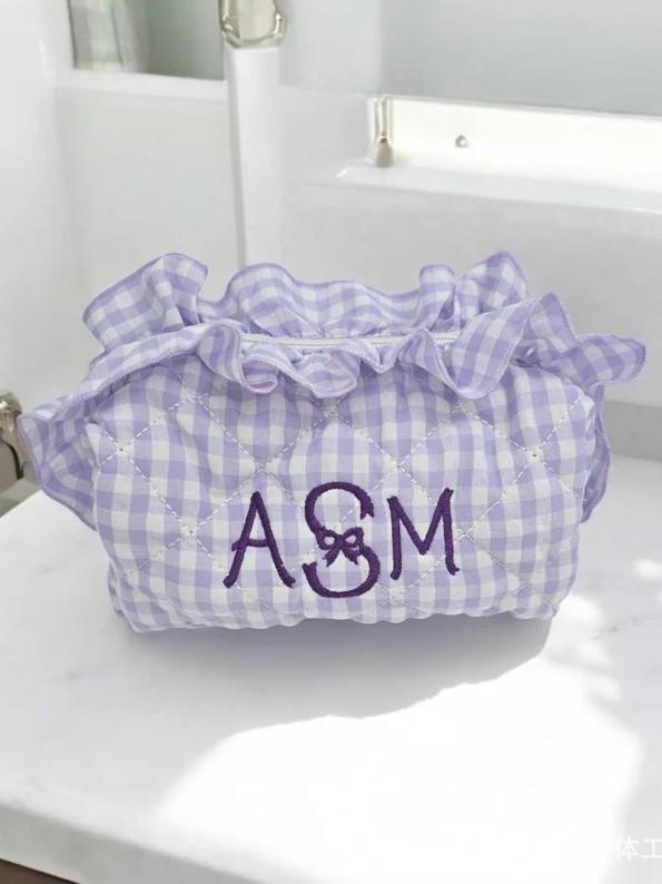 化粧ポーチ レディース 格子柄 刺繡 フリル 飾り付き ポリエステル製 収納ポーチ メイクポーチ 洗面用品 小物入れ パープル ピンク グリーン ブルー(x2)